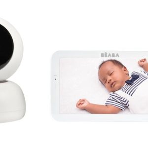 CARACTERÍSTICAS  * Cámara gran angular – con rotación de 360° en los laterales – Sensor Full HD 1080p y visión nocturna por infrarrojos ofrece una excelente visión panorámica de día y de noche * Pantalla HD 720p sencilla e intuitiva ofrec