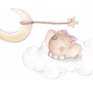 Vinilo con dibujo en acuarela pintado a mano de ratoncito con pijama rosa tumbado sobre nube Reproducido y recortado en autoadhesivo de alta calidad material laminado y de fácil colocación Impreso en tintas látex no tóxicas de alta resistencia con acabado